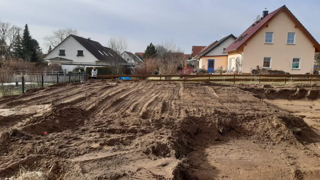 Noch haben wir den Garten nicht schön