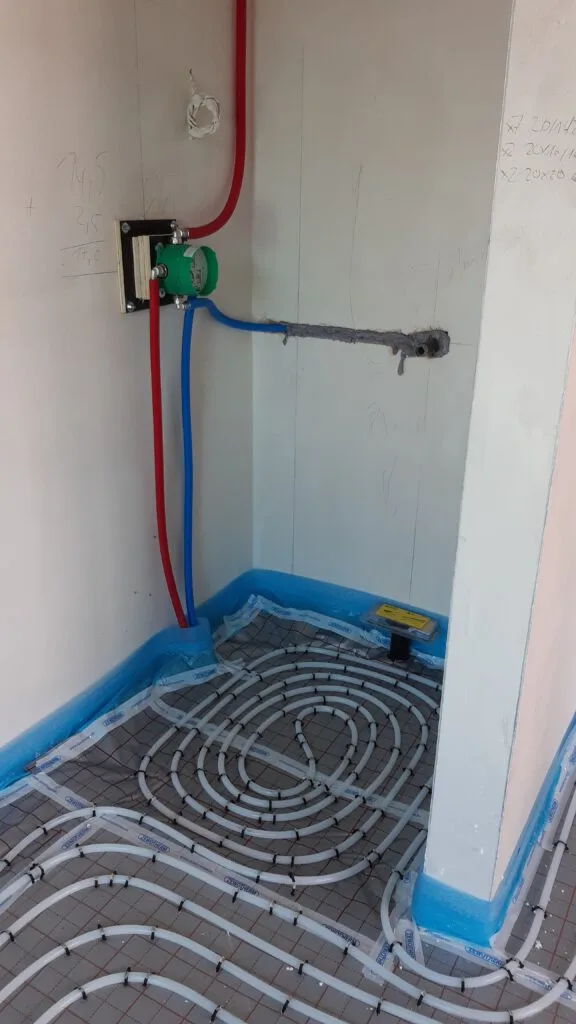 Dusche im Bad