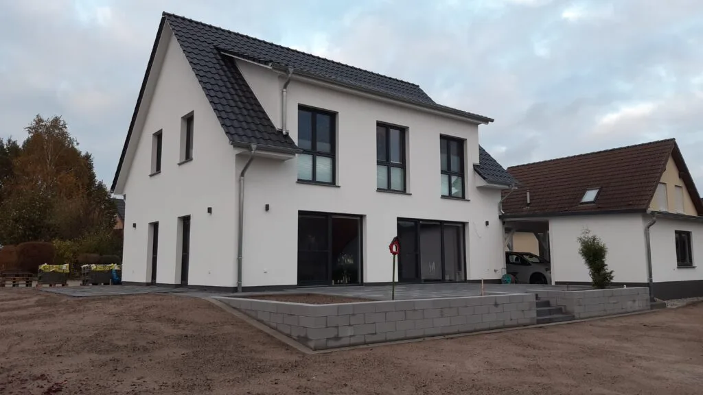 Die Westterrasse ist auch fertig